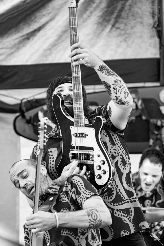 CONCERT PLUSIEURS GUITARISTE
